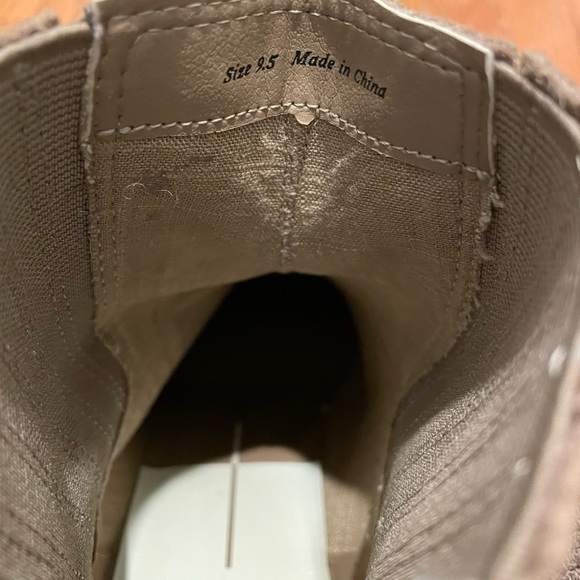 Dolce Vita Caster H2O Waterproof Block Heel Bootie - Picture 8 of 10